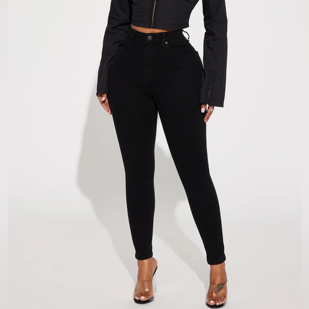 High Rise Stretch Skinny Jeans - Black